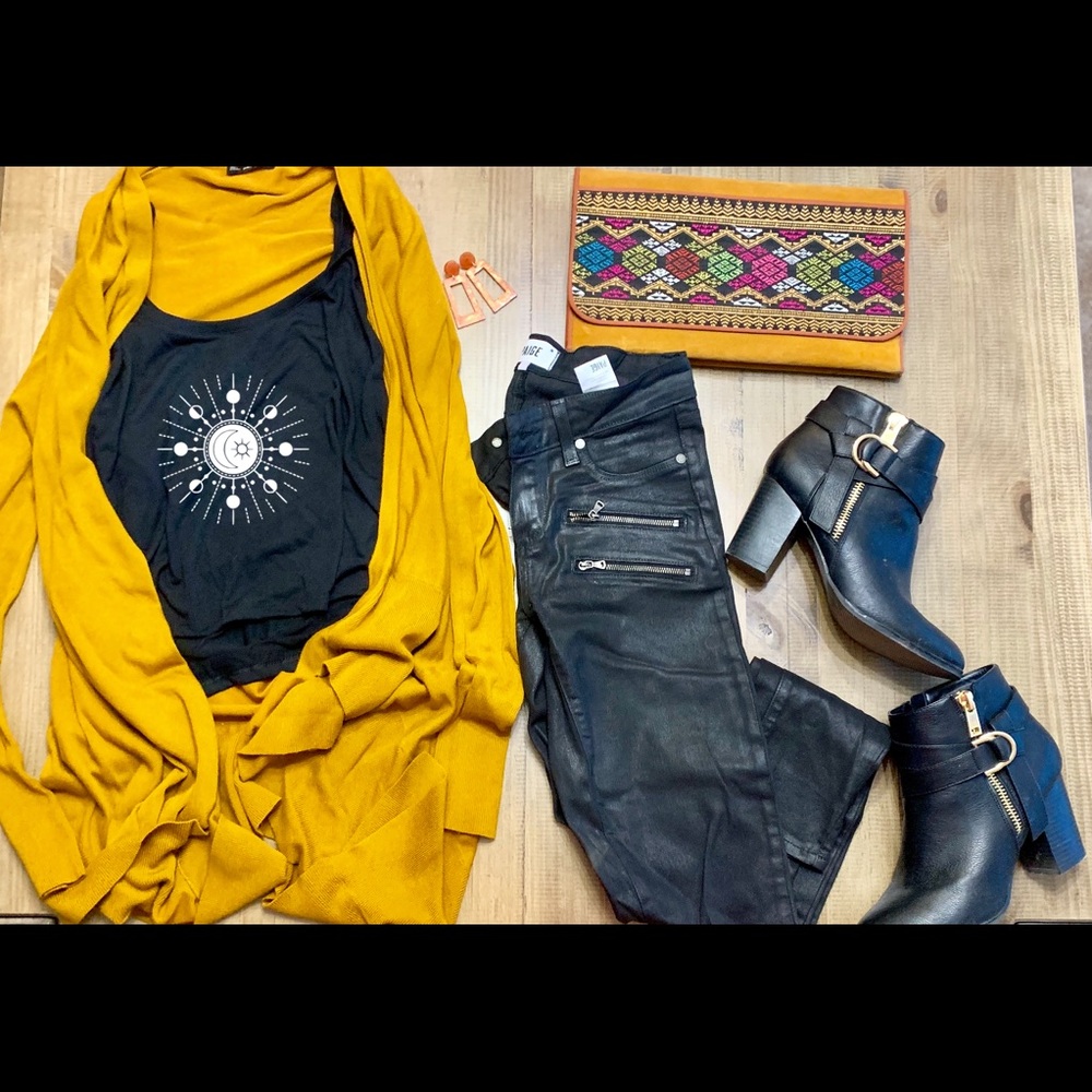 Women’s Cropped Moon Phase Tank Top